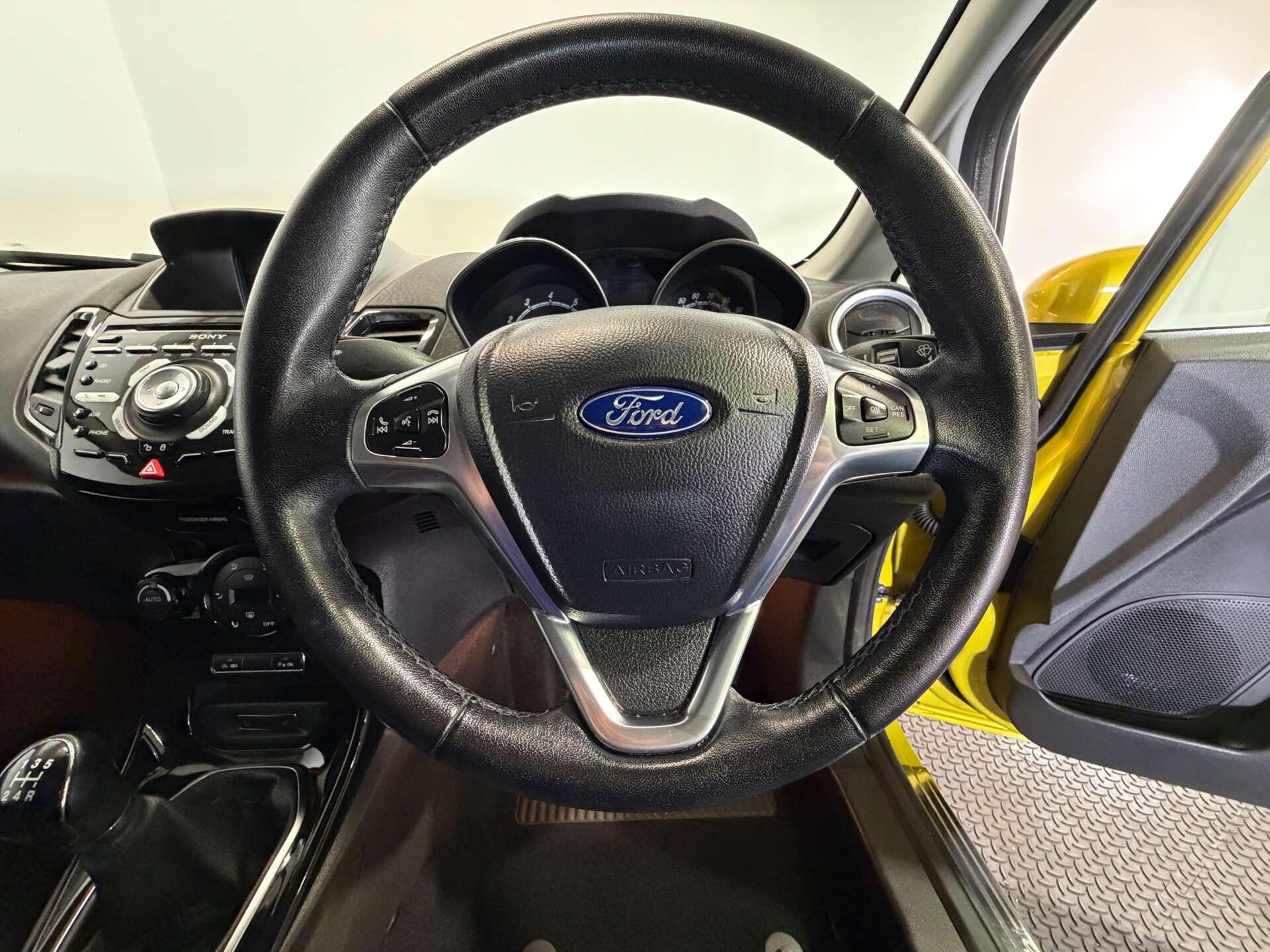 Ford Fiesta view 25