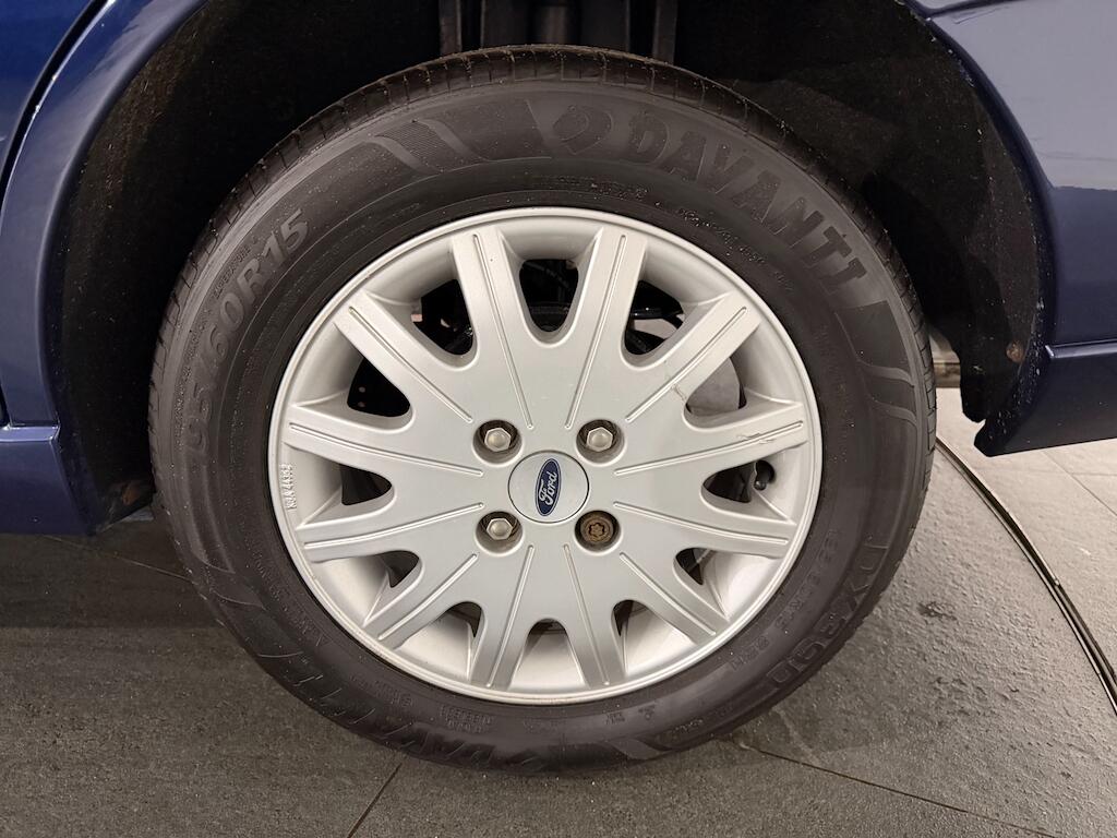 Ford Focus view 46