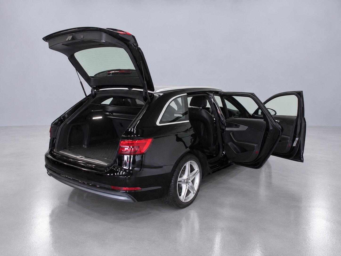 Audi A4 view 22