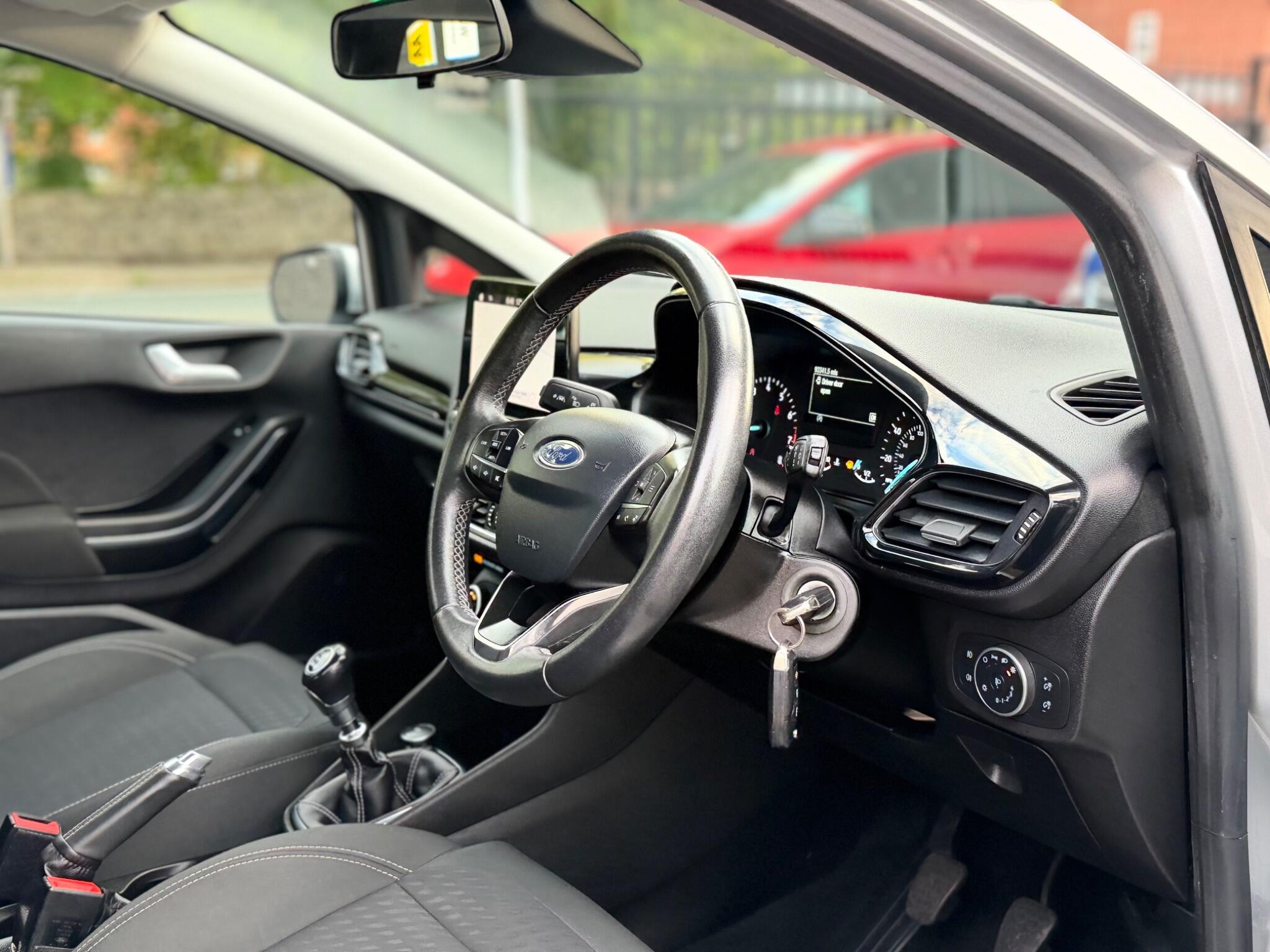 Ford Fiesta view 13