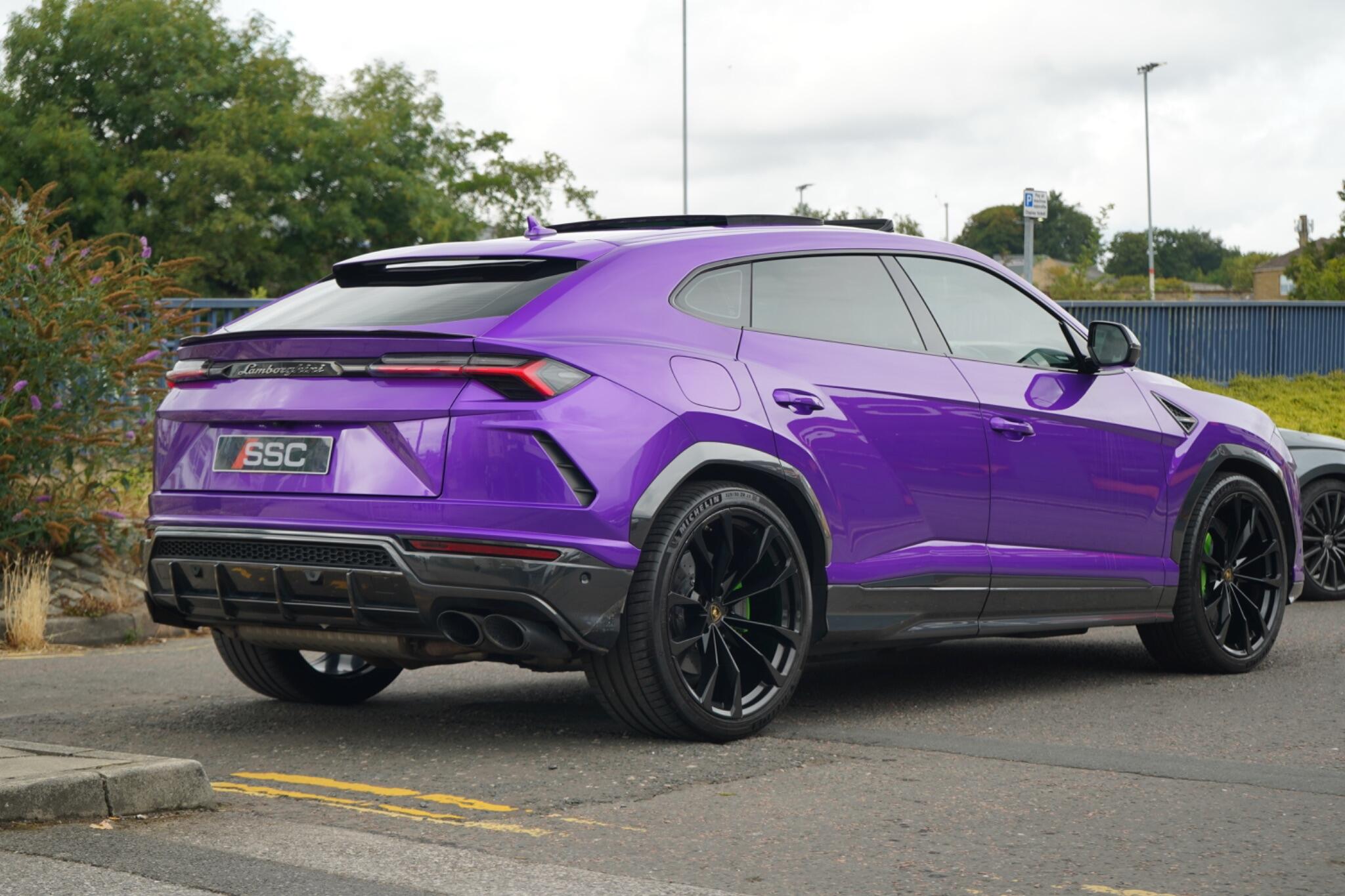 Lamborghini Urus view 12