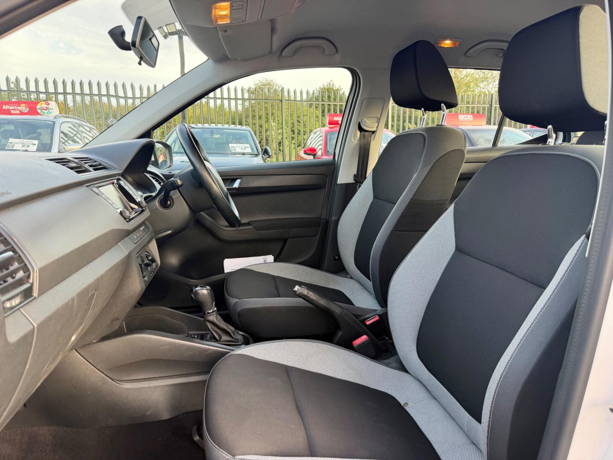 Skoda Fabia view 53