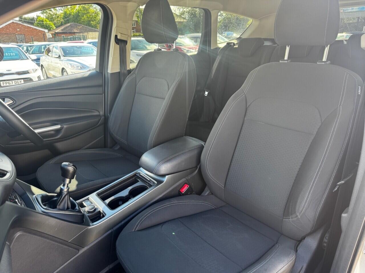 Ford Kuga view 28