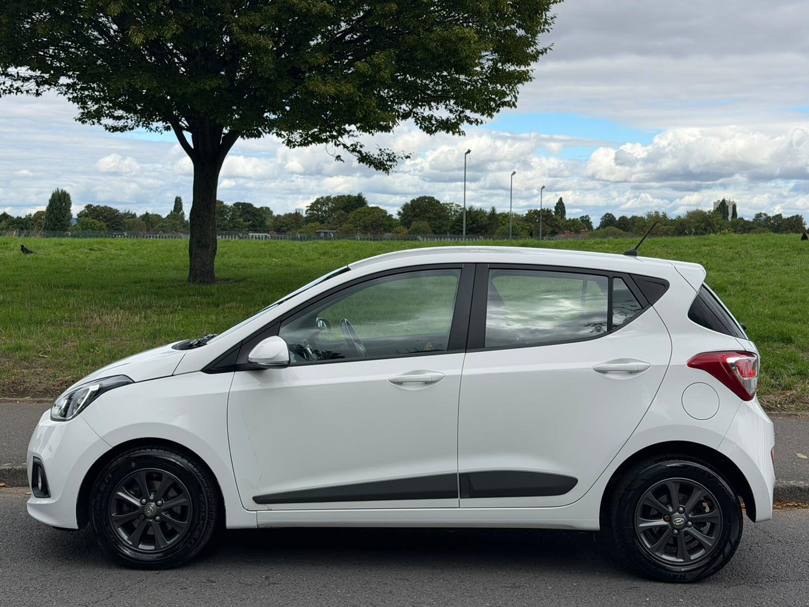 Hyundai i10 view 7