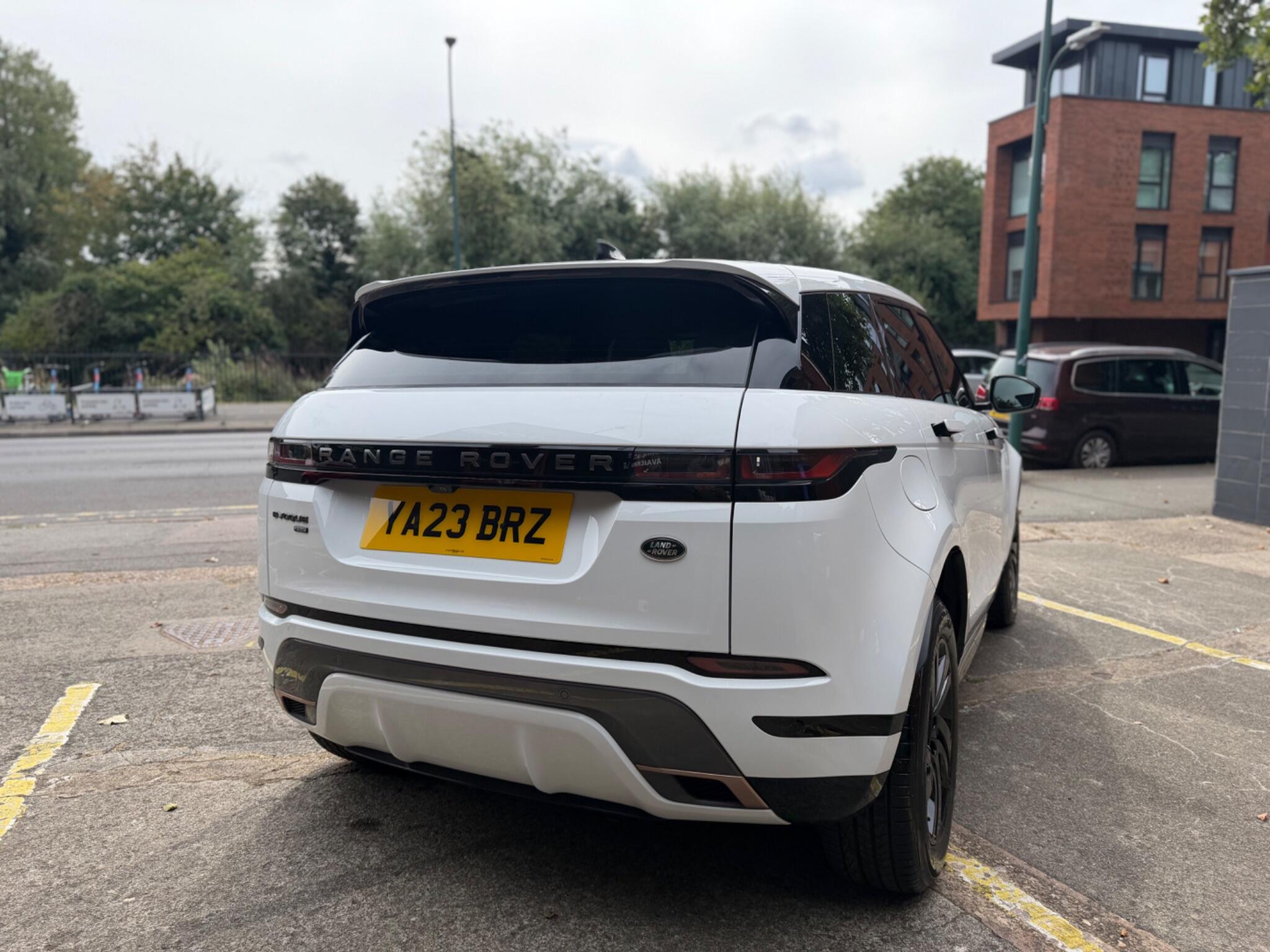 Land Rover Range Rover Evoque view 9