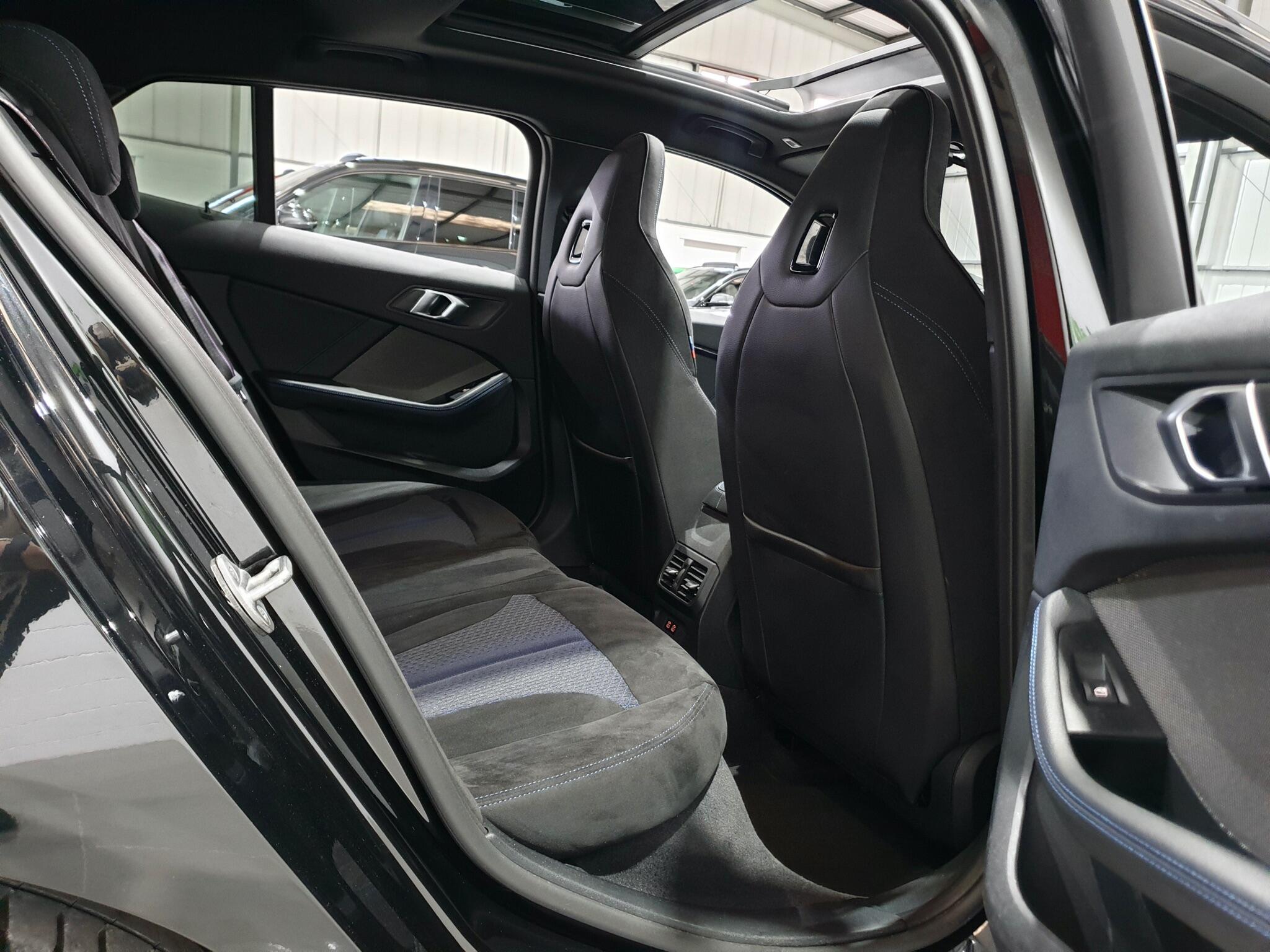 BMW 1 Series view 48