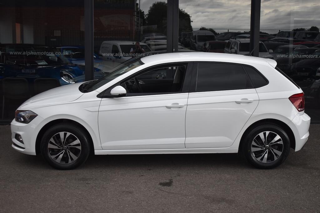 Volkswagen Polo view 15