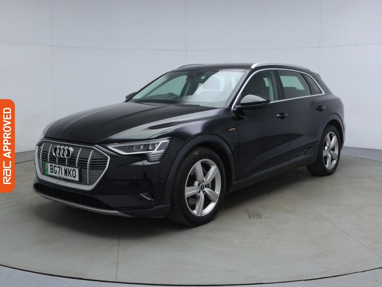 Audi E-Tron view 33
