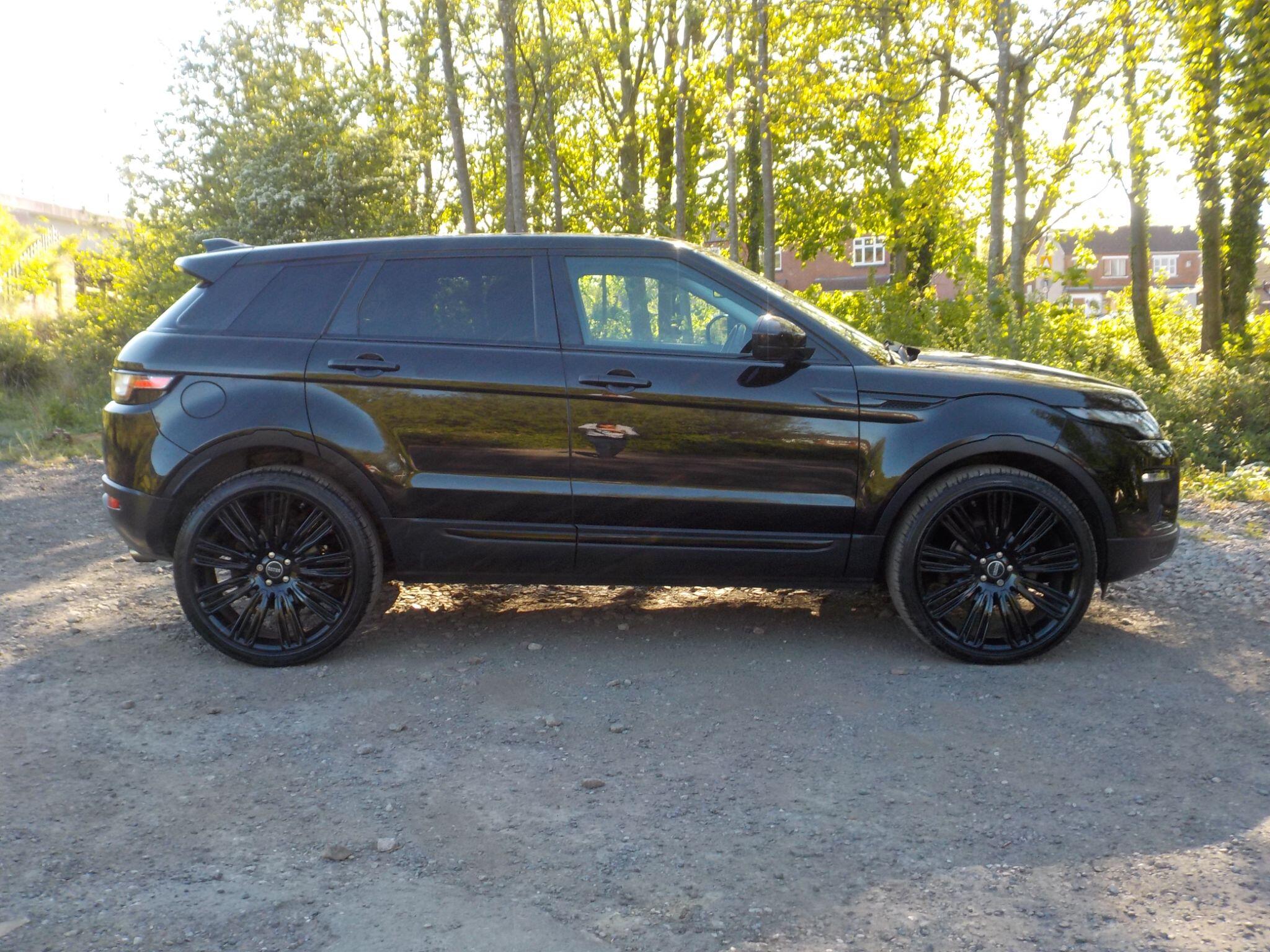 Land Rover Range Rover Evoque 2.0 eD4 SE Tech FWD Euro 6 (s/s) 5dr