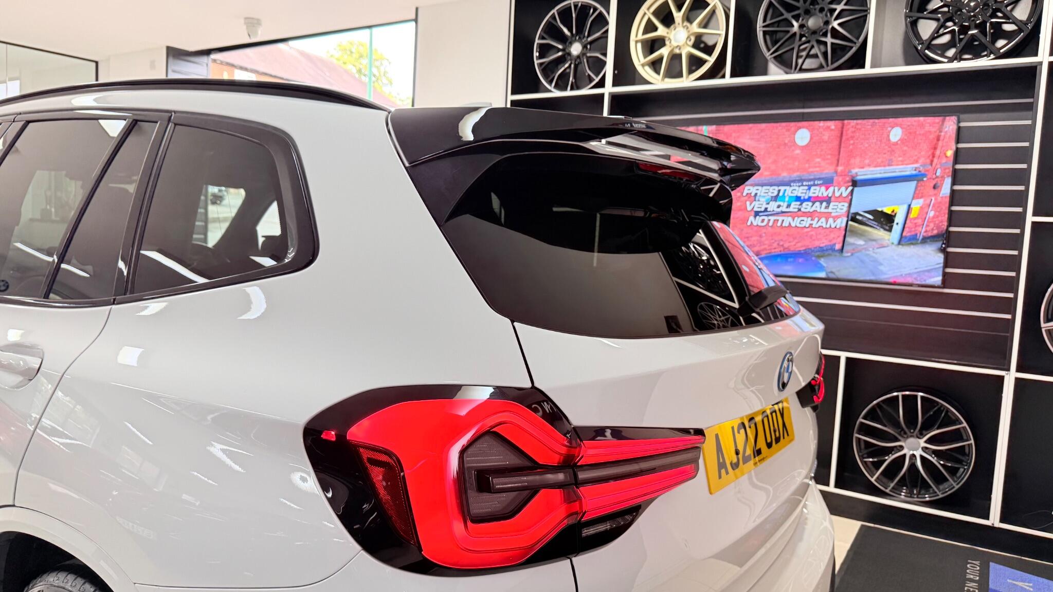 BMW X3 view 12