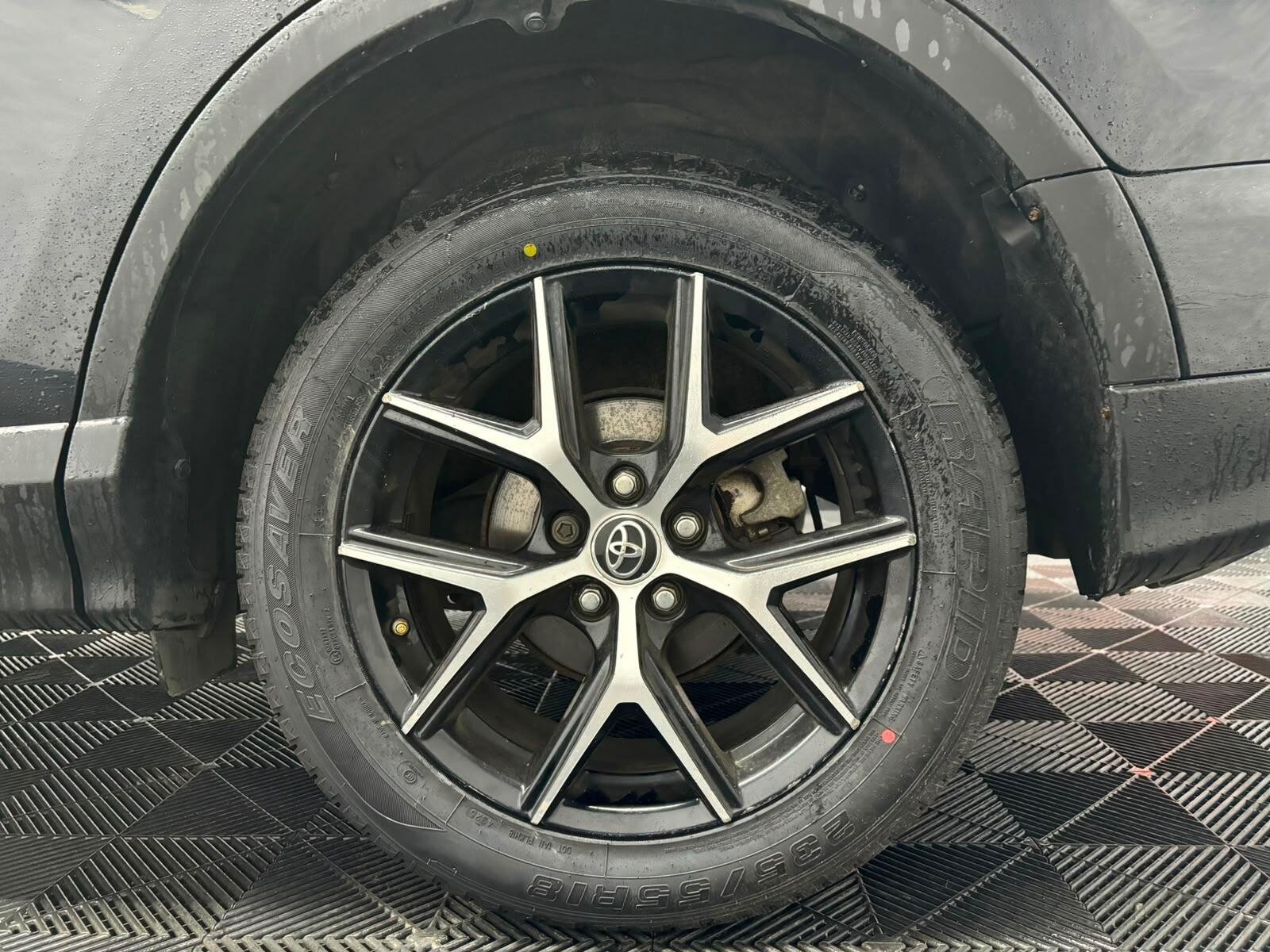 Toyota Rav4 view 22