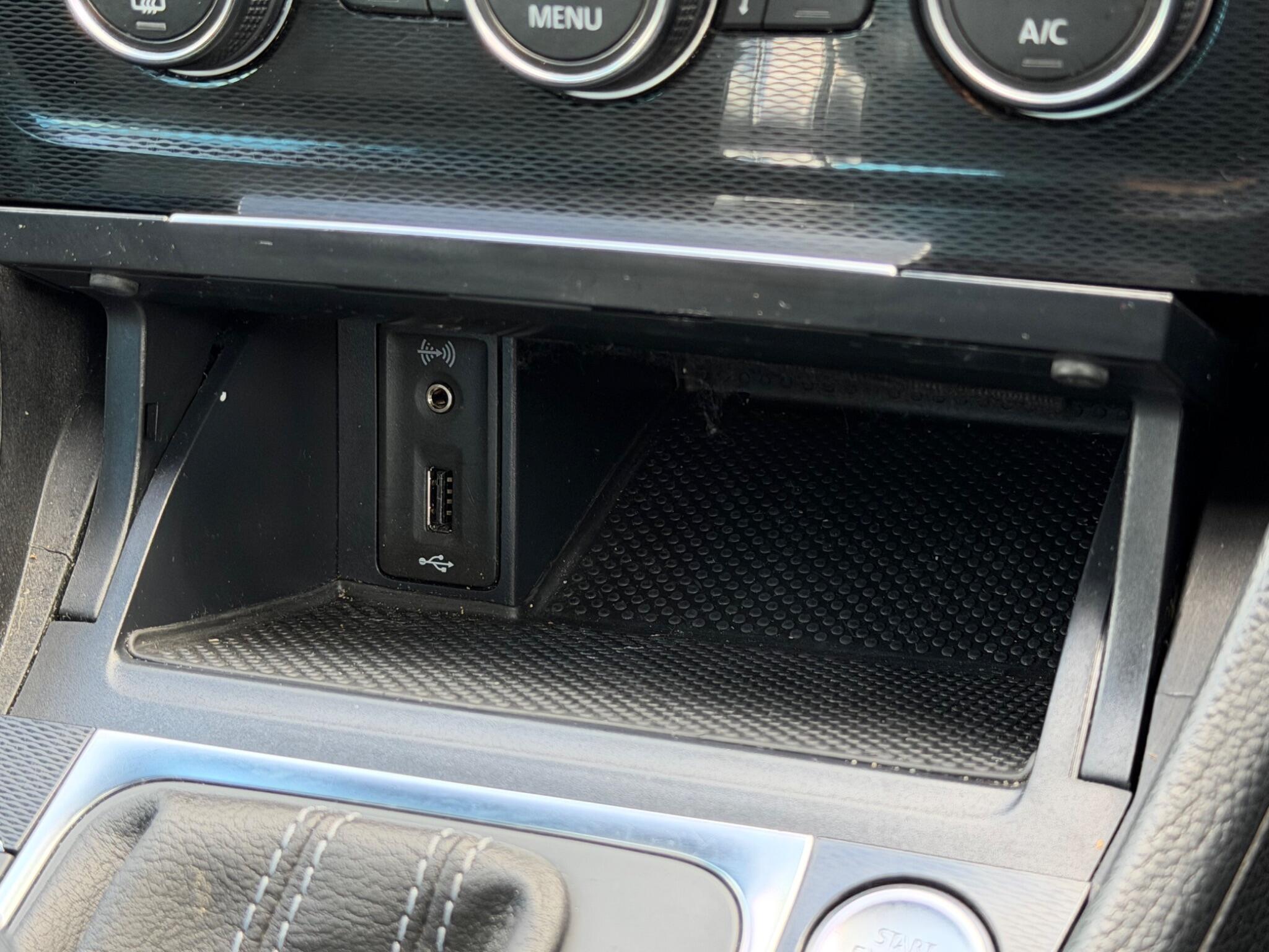 Volkswagen Golf view 39