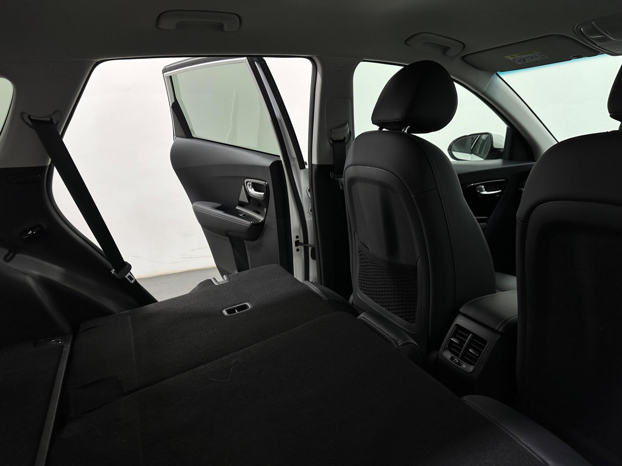 Kia Niro view 45