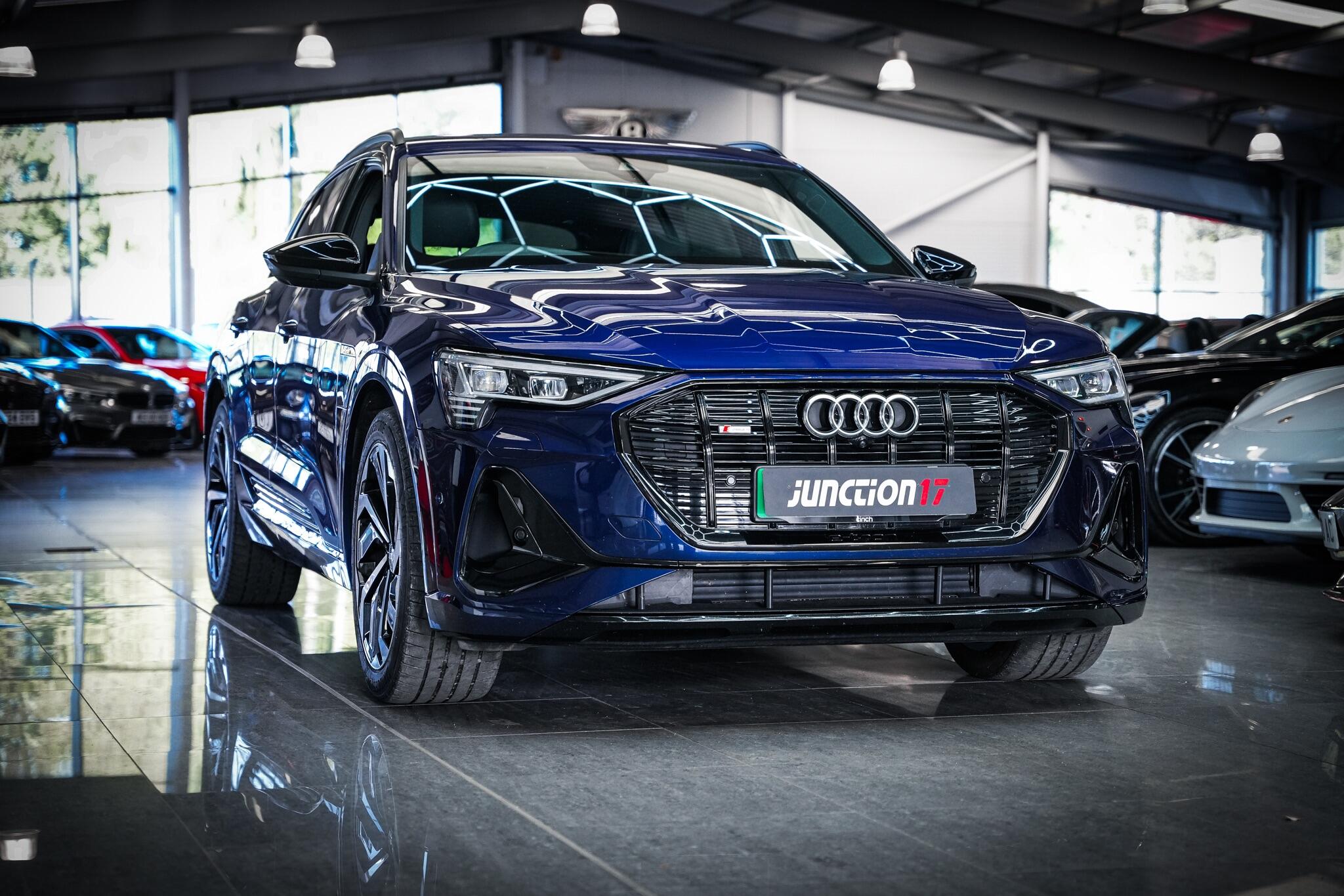 Audi E-Tron view 10
