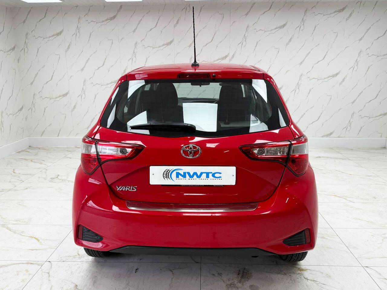Toyota Yaris view 10
