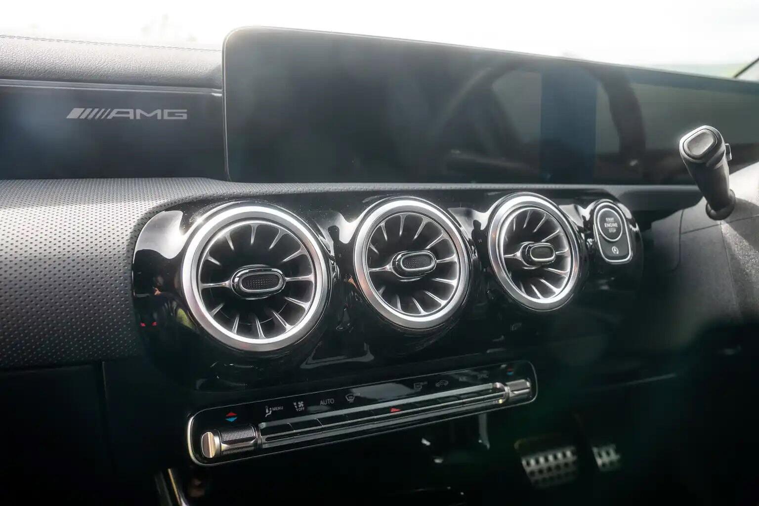 Mercedes-Benz A Class view 21