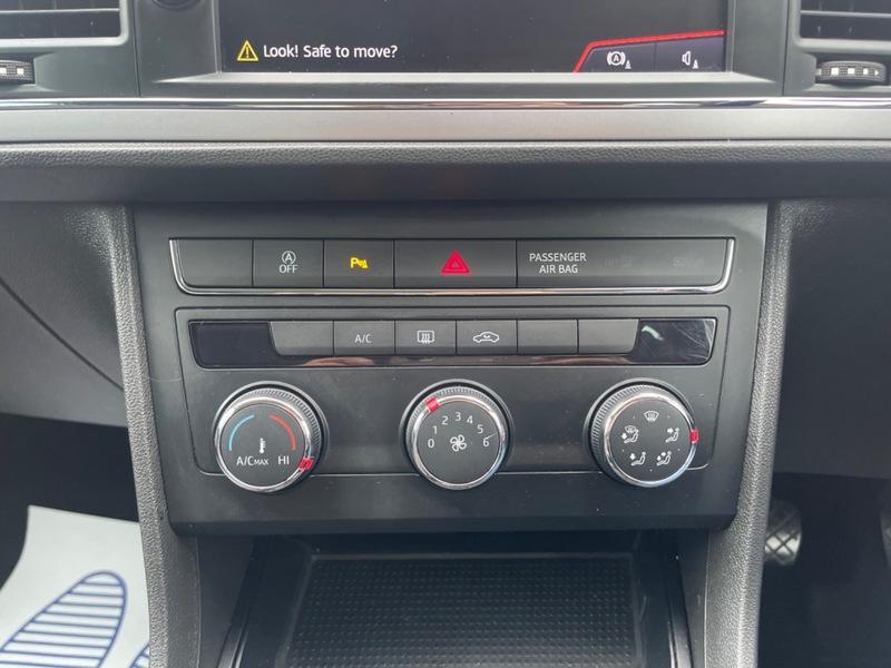2019 SEAT Leon 1.6 TDI SE Dynamic Euro 6 (s/s) 5dr • 88,500 miles image 28
