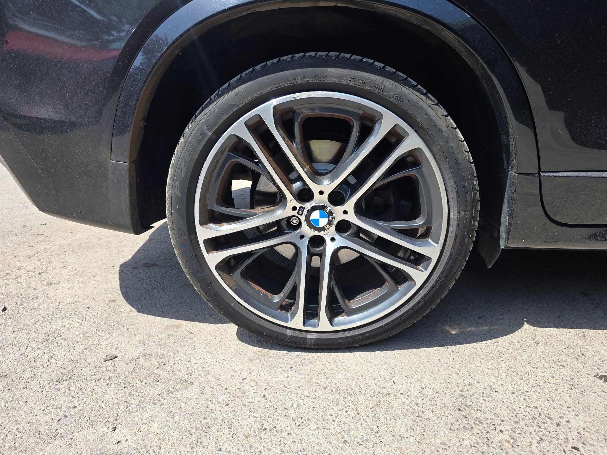 BMW X4 view 4