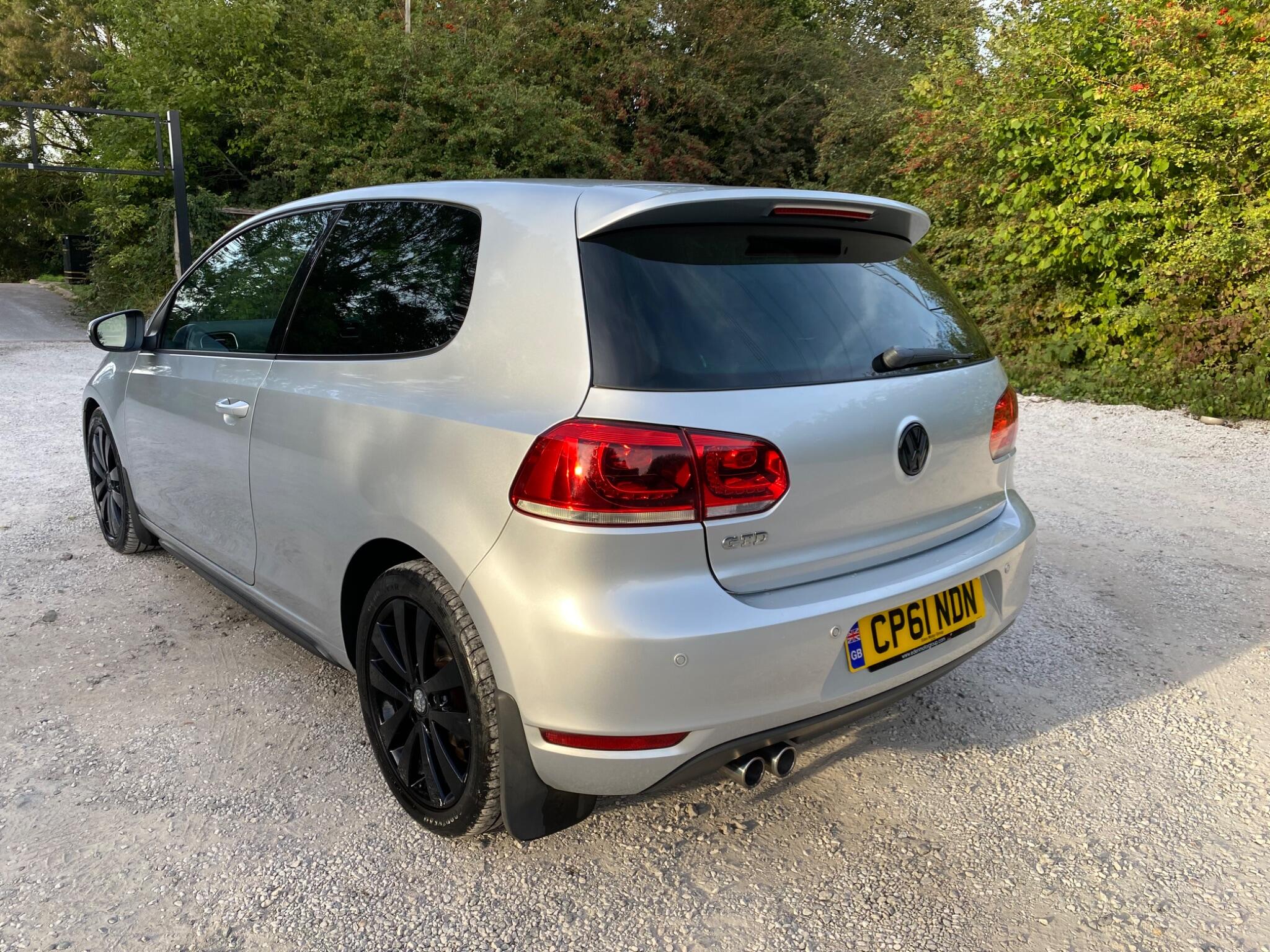 Volkswagen Golf view 5
