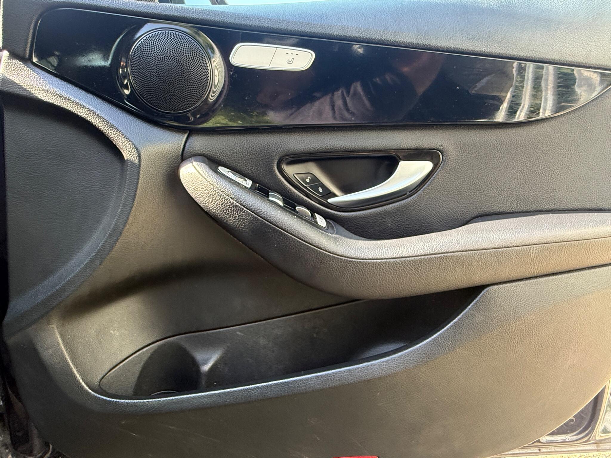 2017 Mercedes-Benz C Class image 35