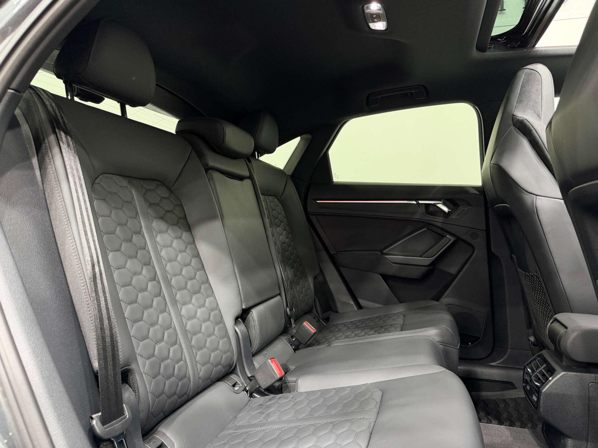 Audi RS Q3 view 12