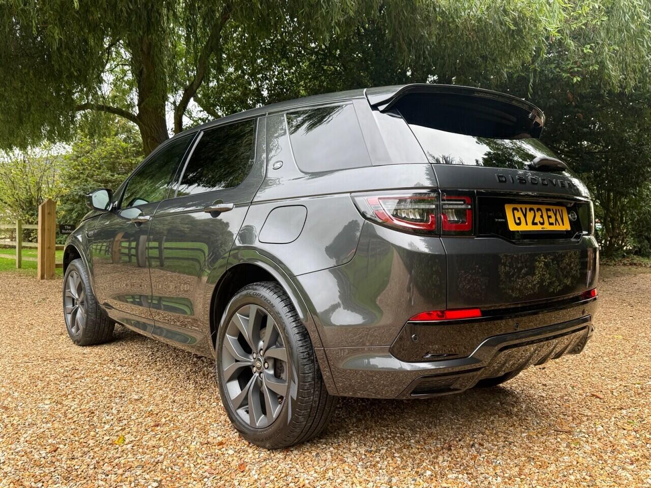 Land Rover Discovery Sport view 33