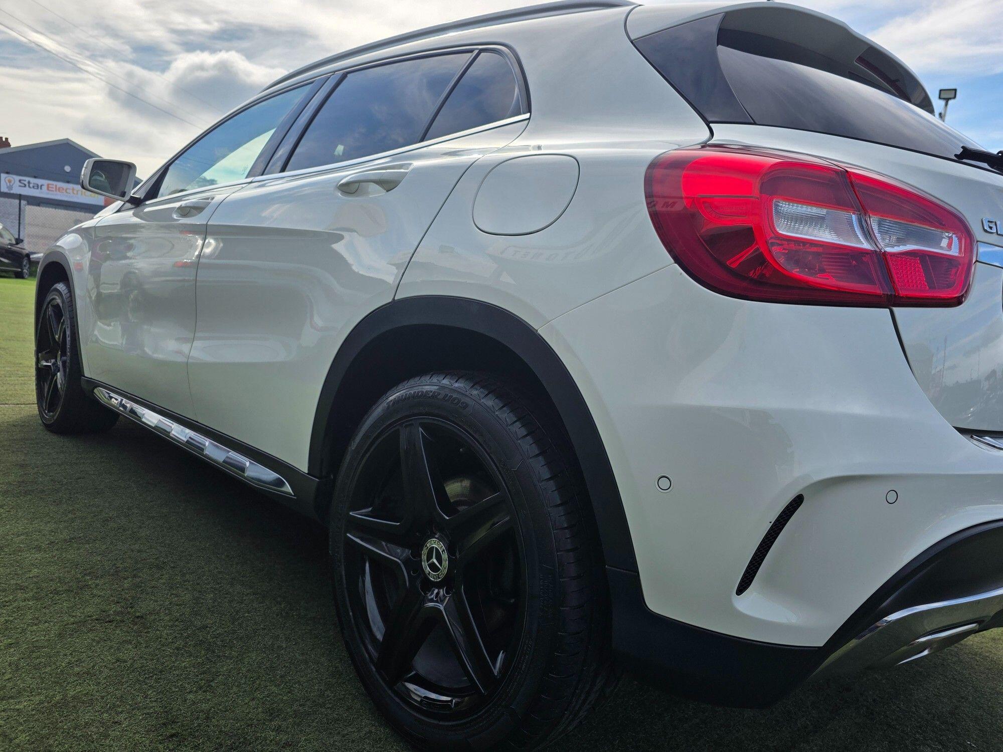 Mercedes-Benz Gla view 28