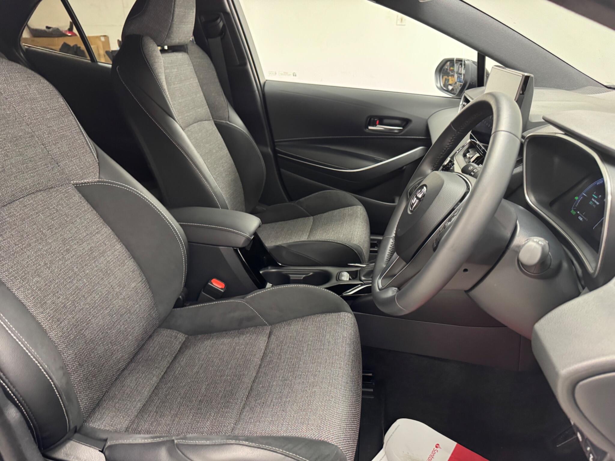 Toyota Corolla view 7