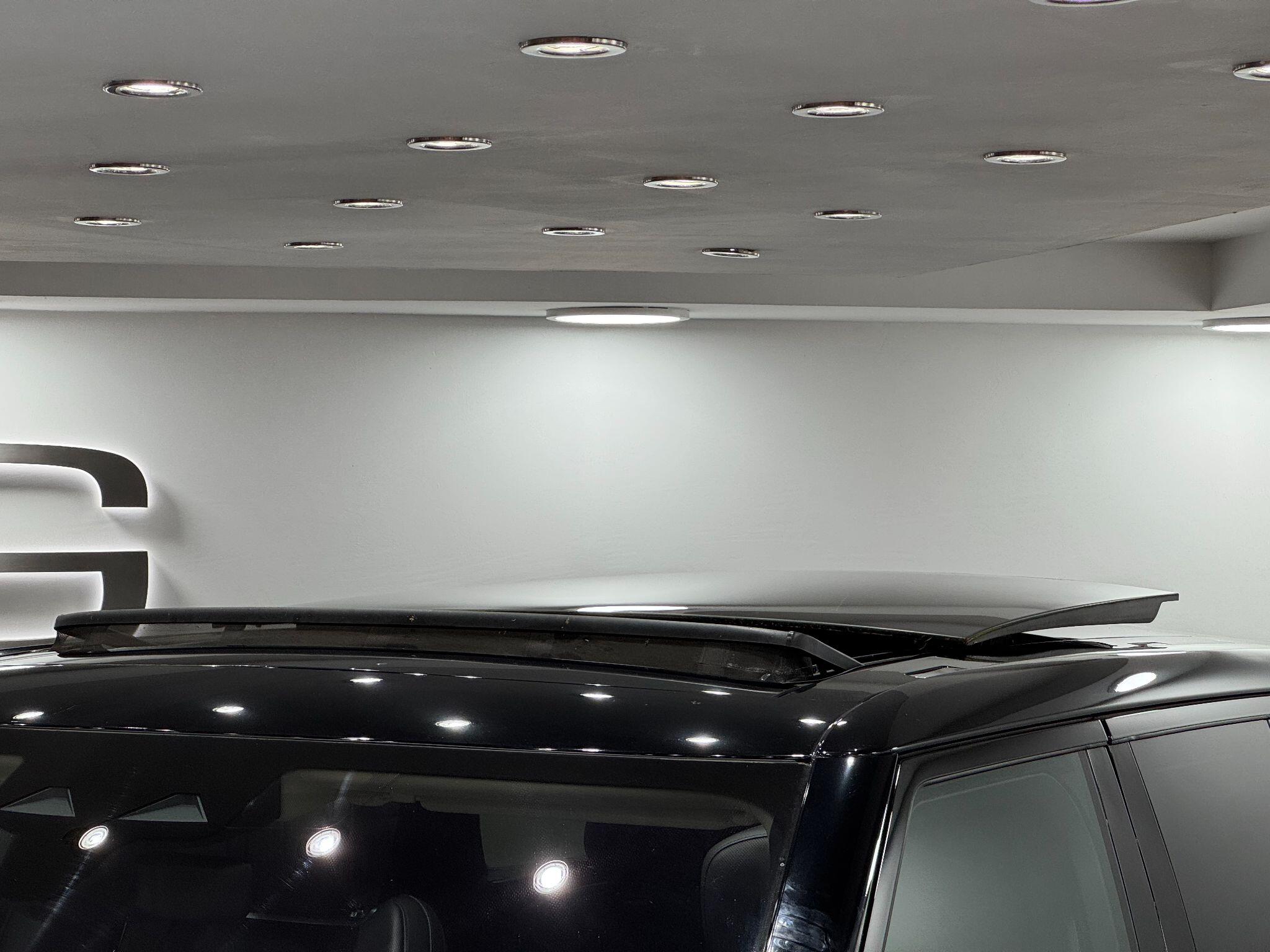 Land Rover Range Rover view 17