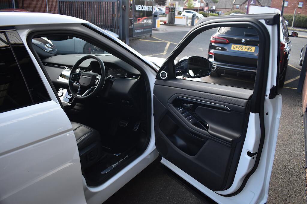 Land Rover Range Rover Evoque view 26