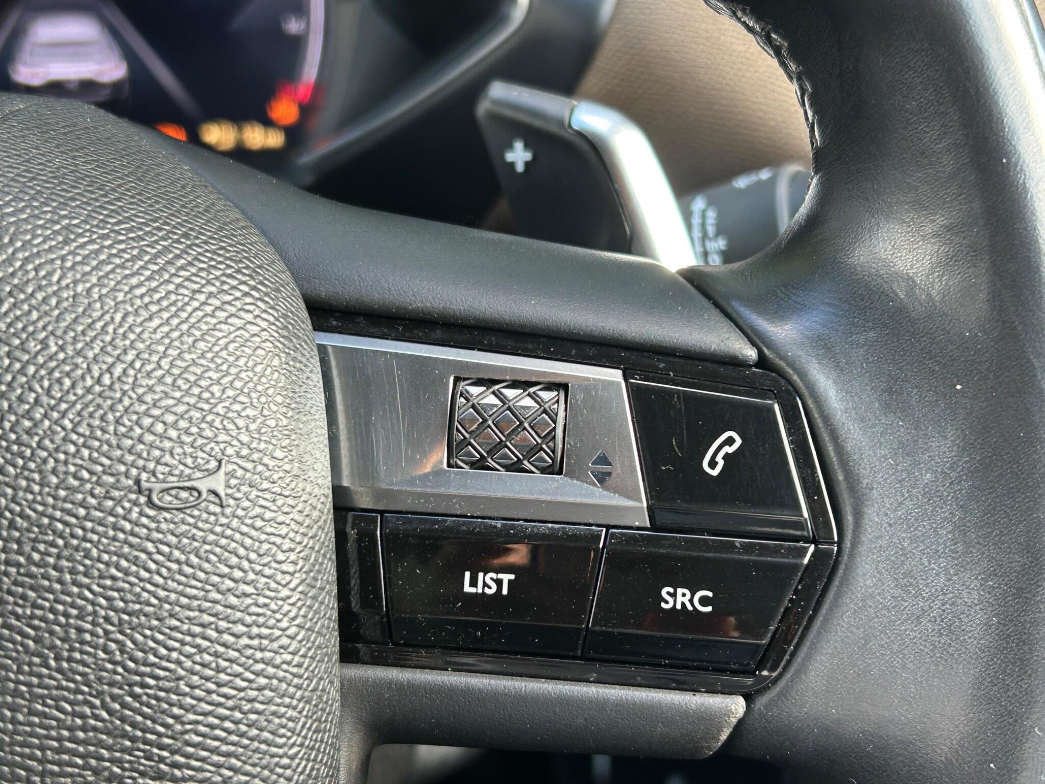 DS Automobiles DS 3 Crossback view 36