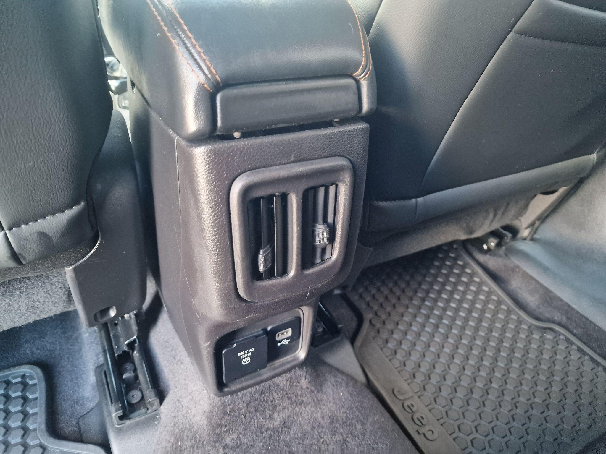 Jeep Compass view 35