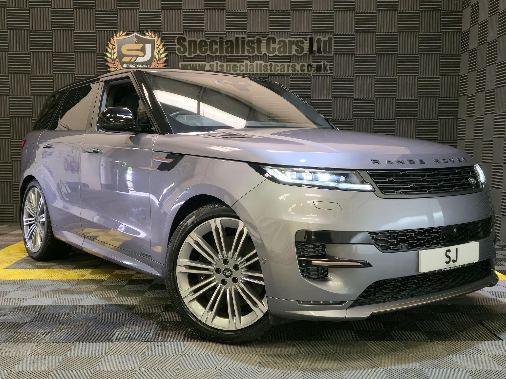 Land Rover Range Rover Sport main image