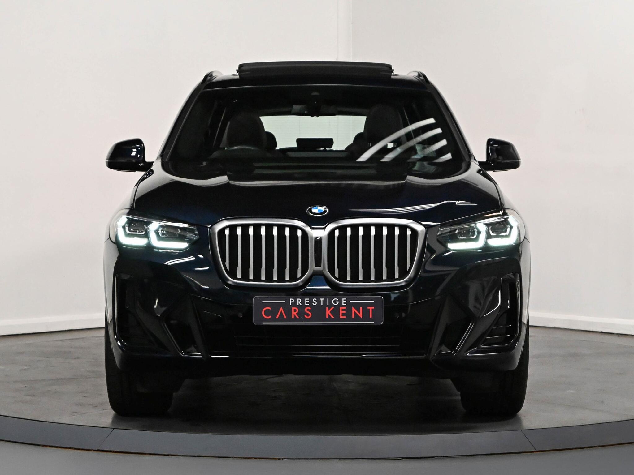 BMW X3 view 22