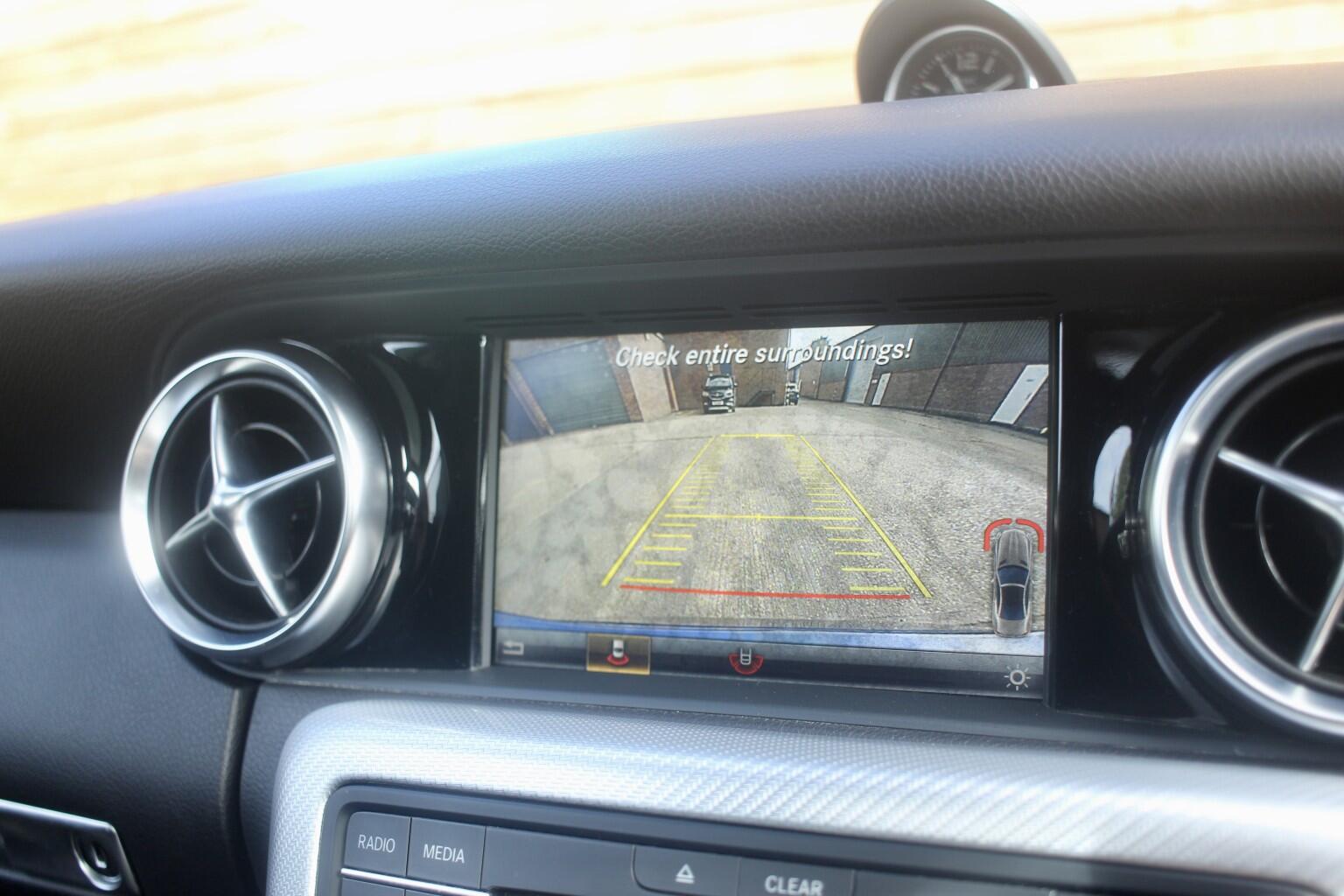 Mercedes-Benz SLC view 18