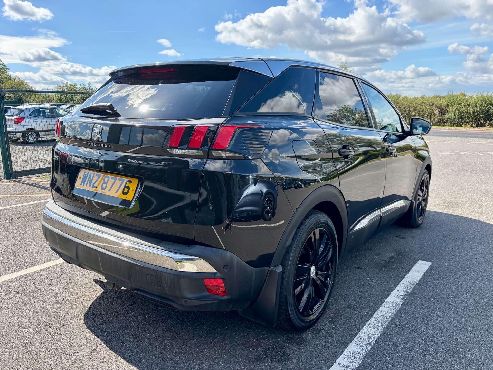 Peugeot 3008 view 8