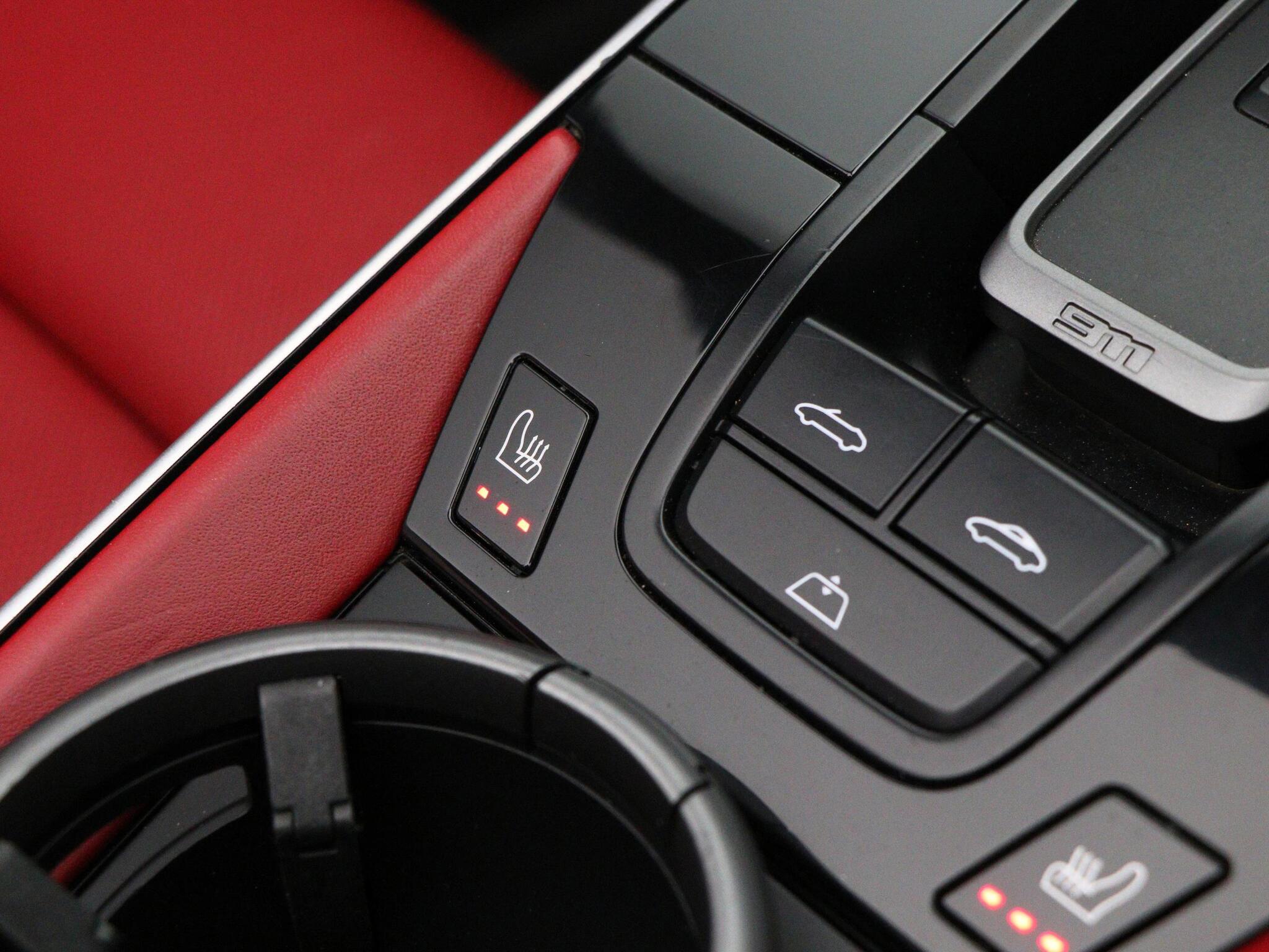 Porsche 911 view 50