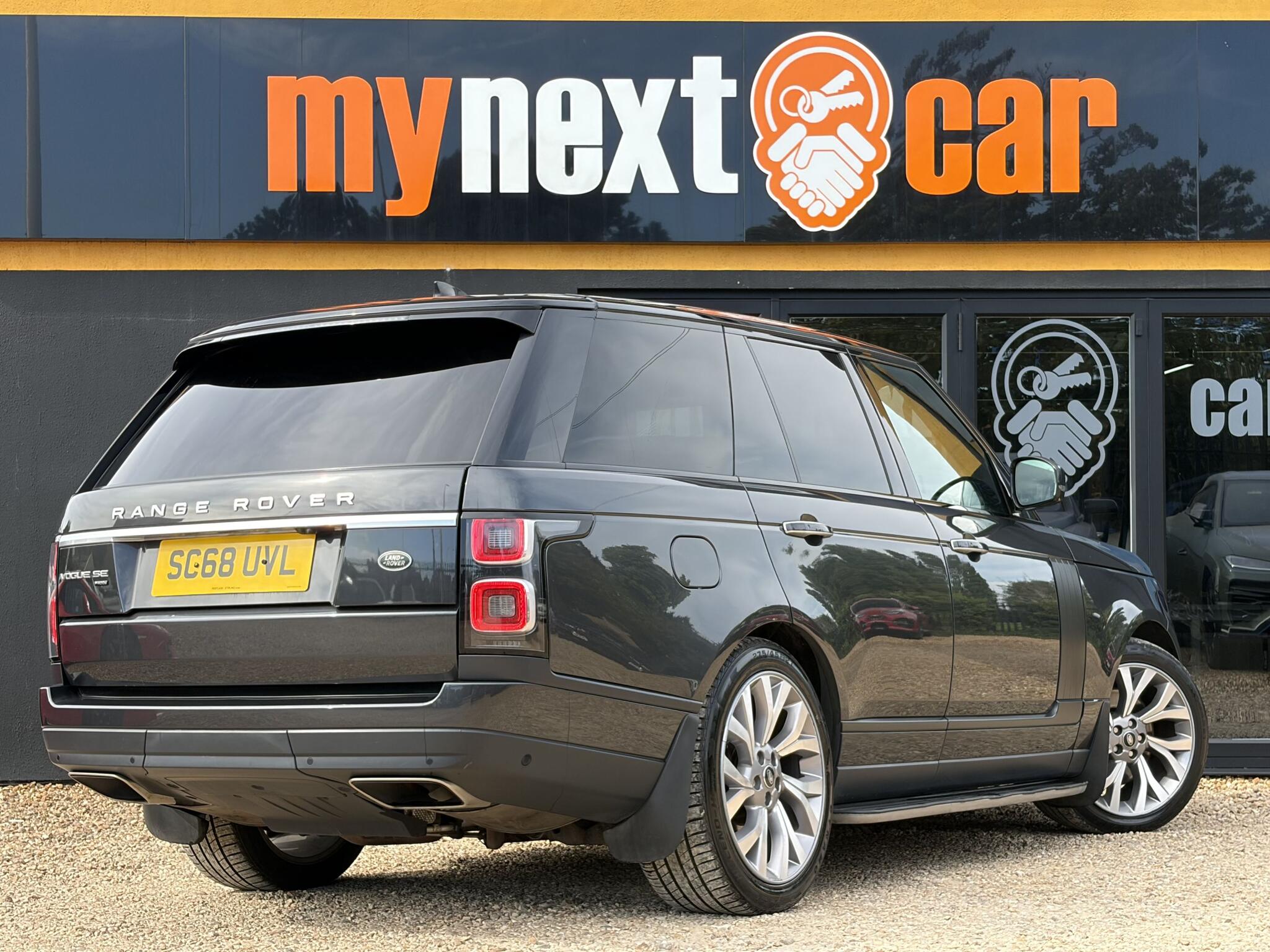 Land Rover Range Rover view 12