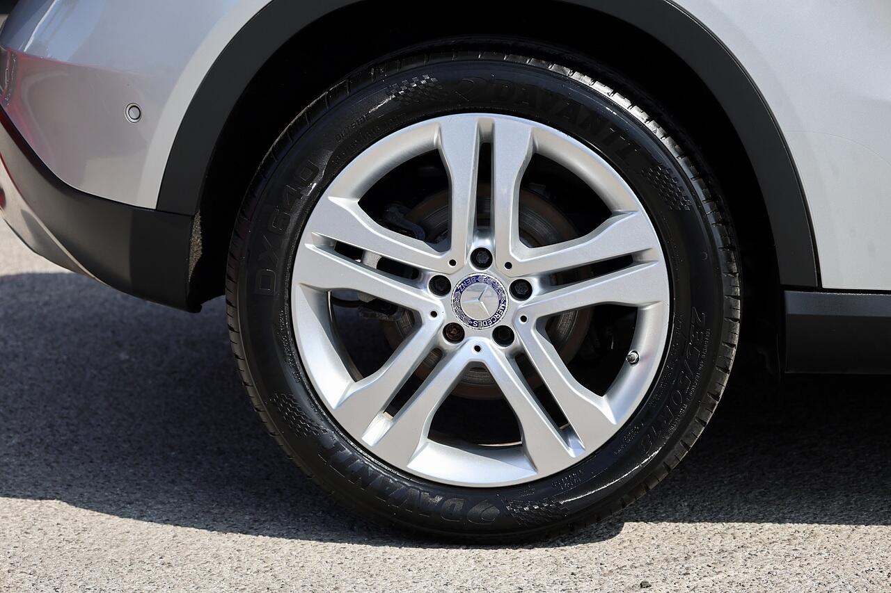 Mercedes-Benz Gla view 32