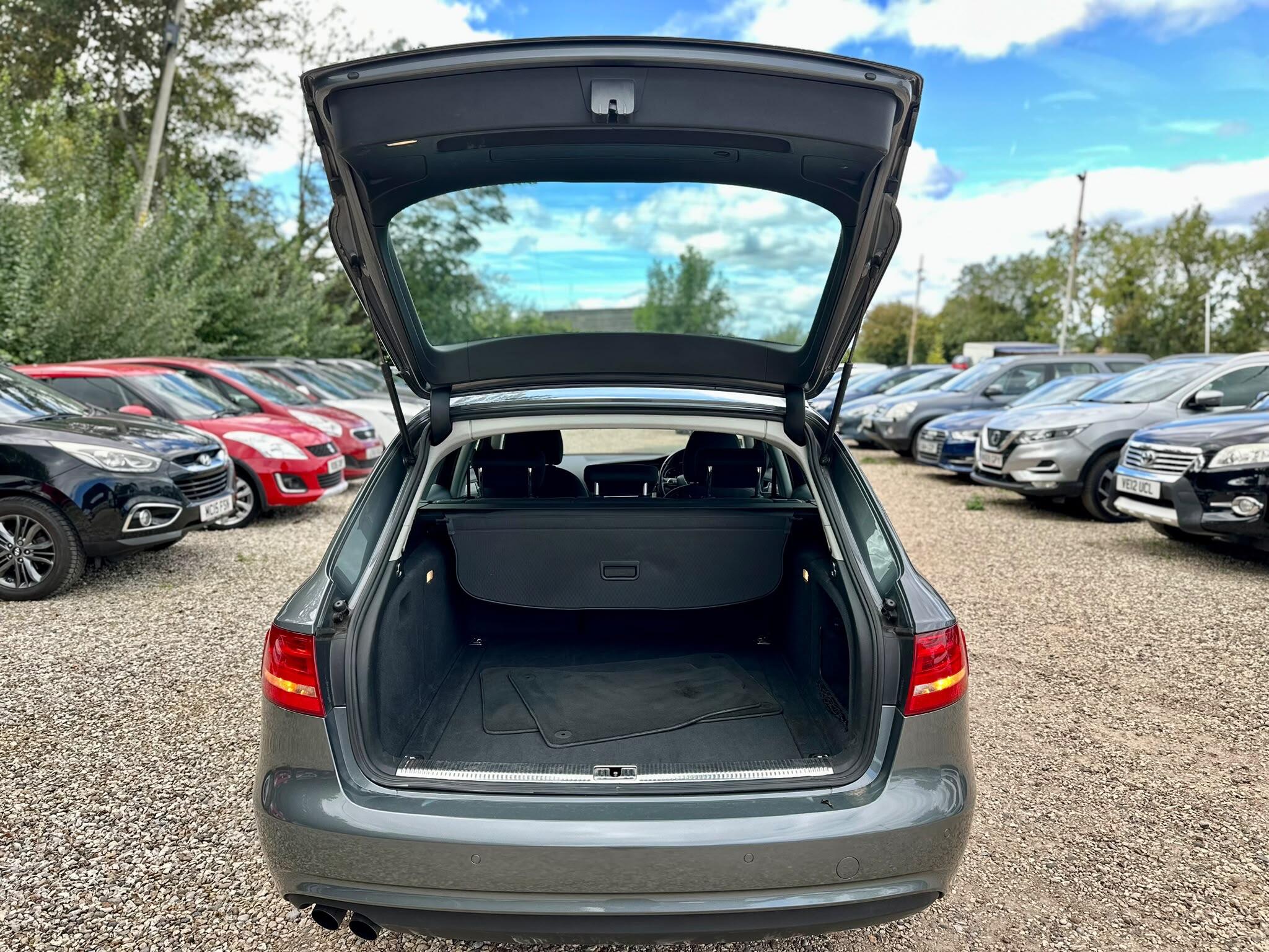 Audi A4 view 20