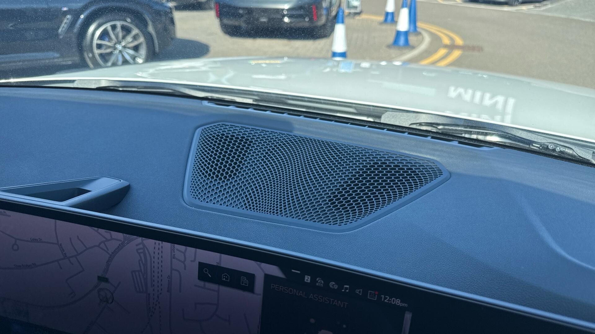 BMW i4 view 48