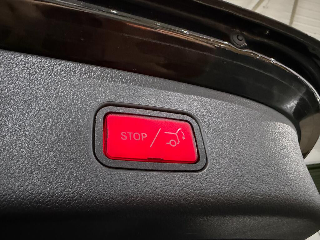 Mercedes-Benz GLC view 18