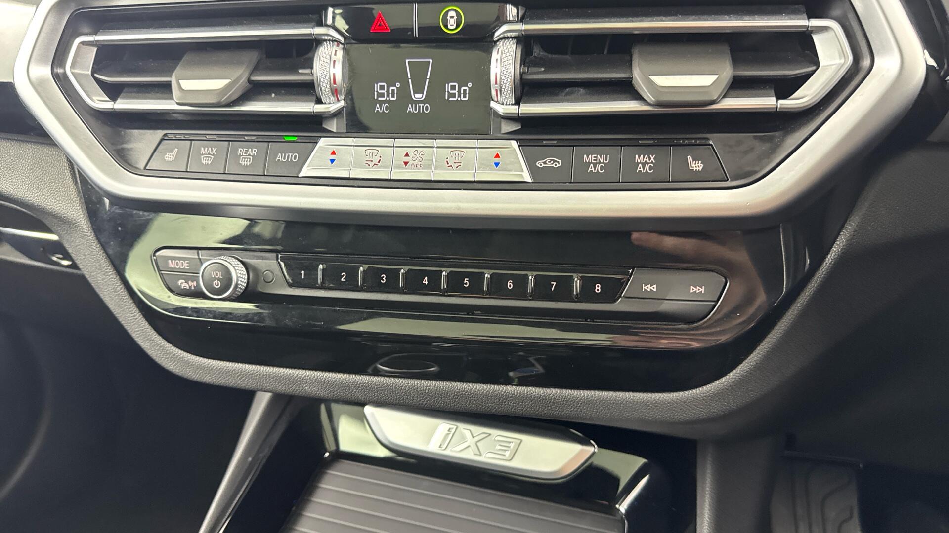 BMW Ix3 view 40