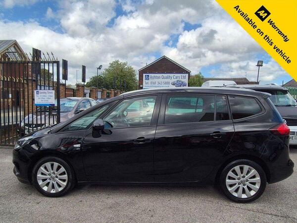 Black 2017 Vauxhall Zafira MPV Front-wheel drive Manual