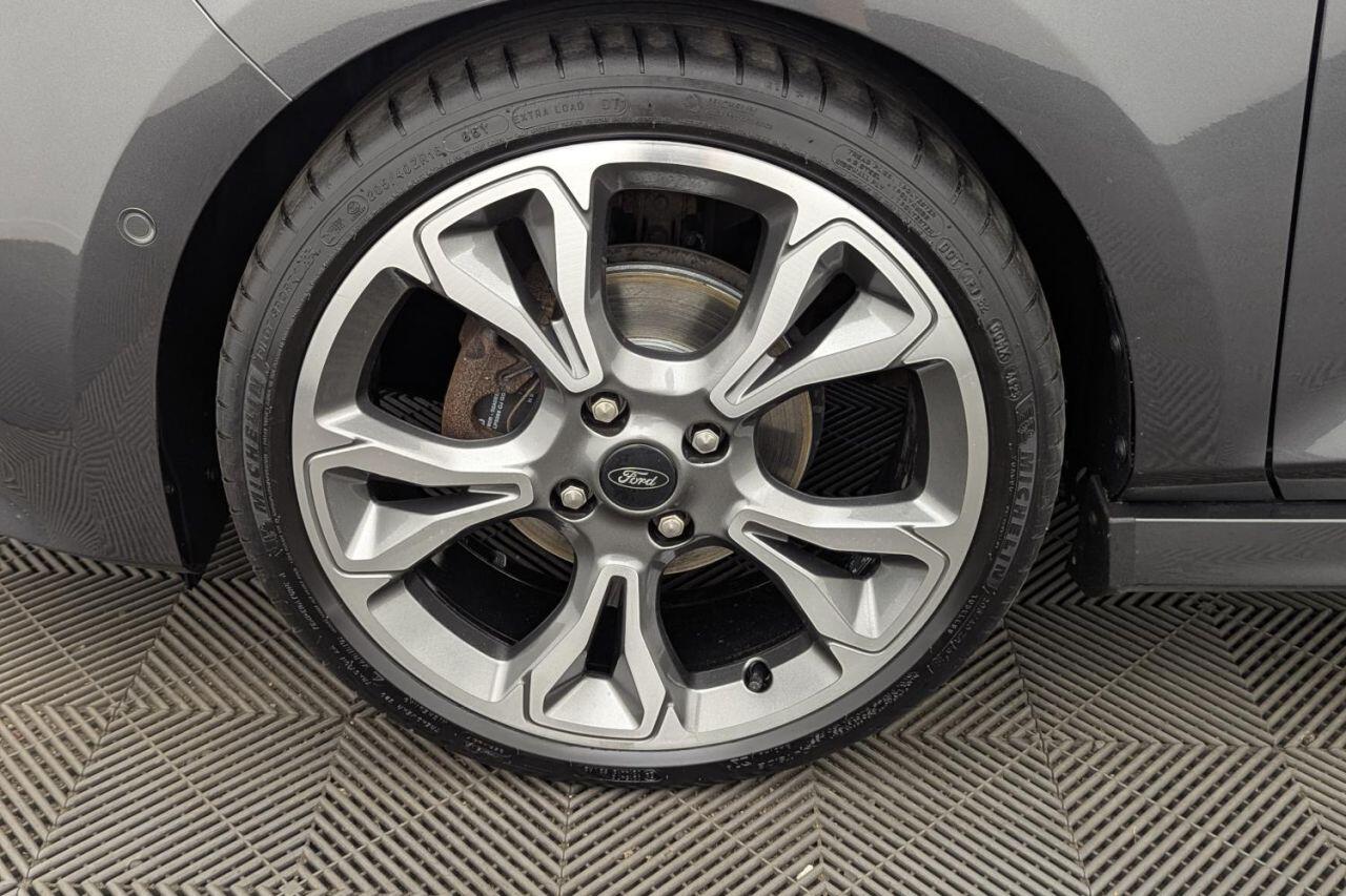 Ford Fiesta view 52