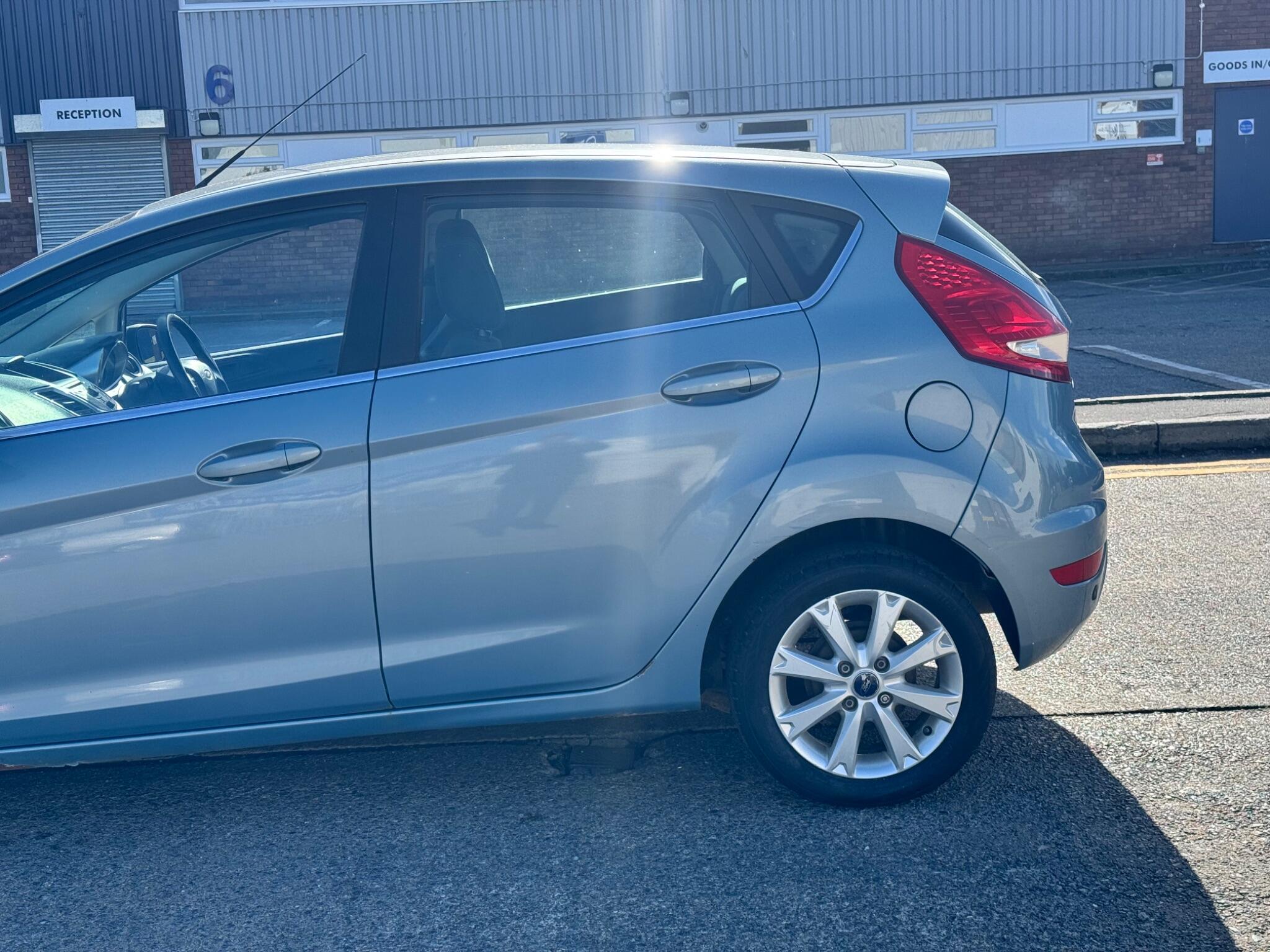 Ford Fiesta view 10