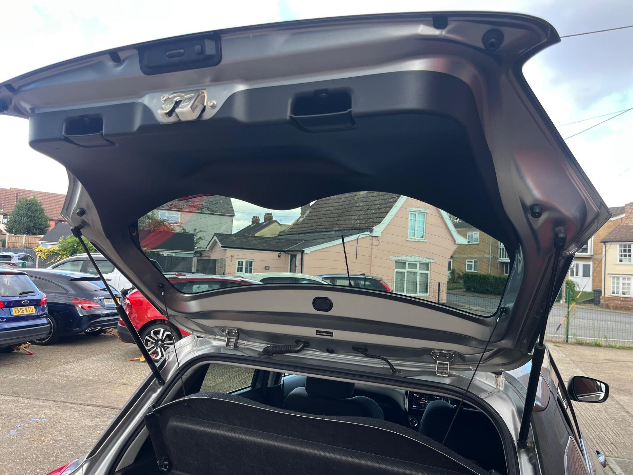Suzuki Swift view 40