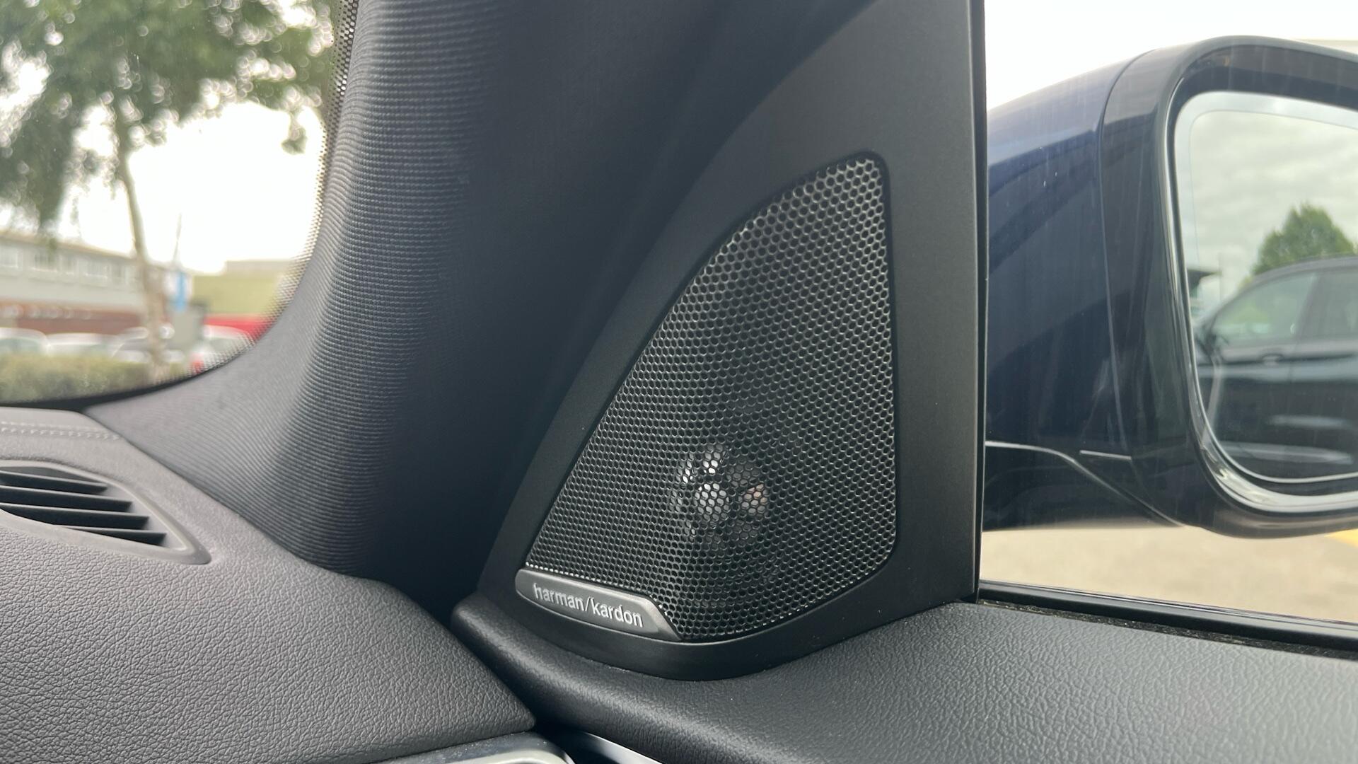 BMW i4 view 20