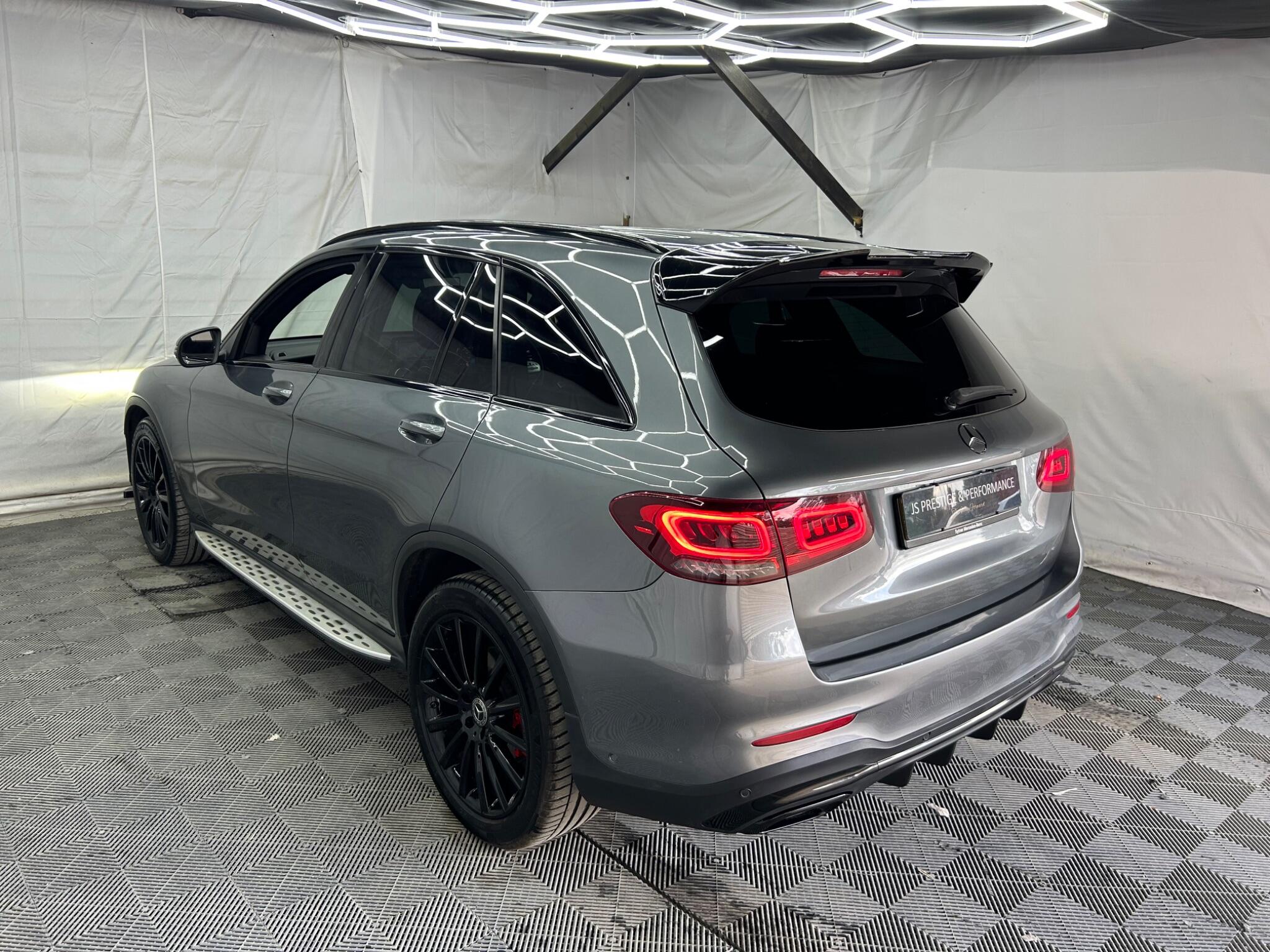 Mercedes-Benz GLC view 4