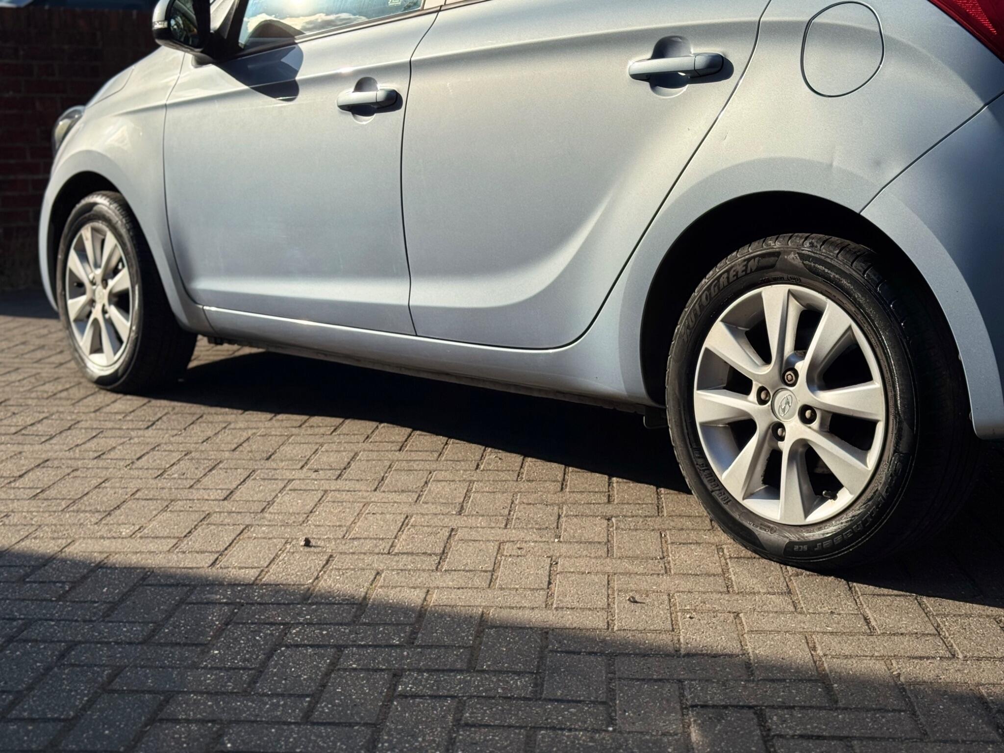 Hyundai I20 view 8